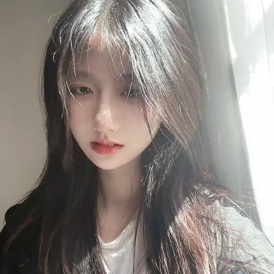 蓝天花朵
